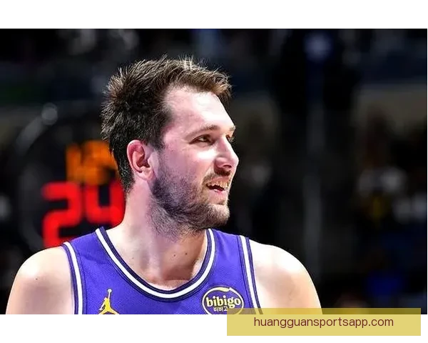 底线不可触碰 追梦发声力挺东契奇保护家人 霍里言论纯属借势炒作 底线不可触碰 追梦发声力挺东契奇保护家人 霍里言论纯属借势炒作